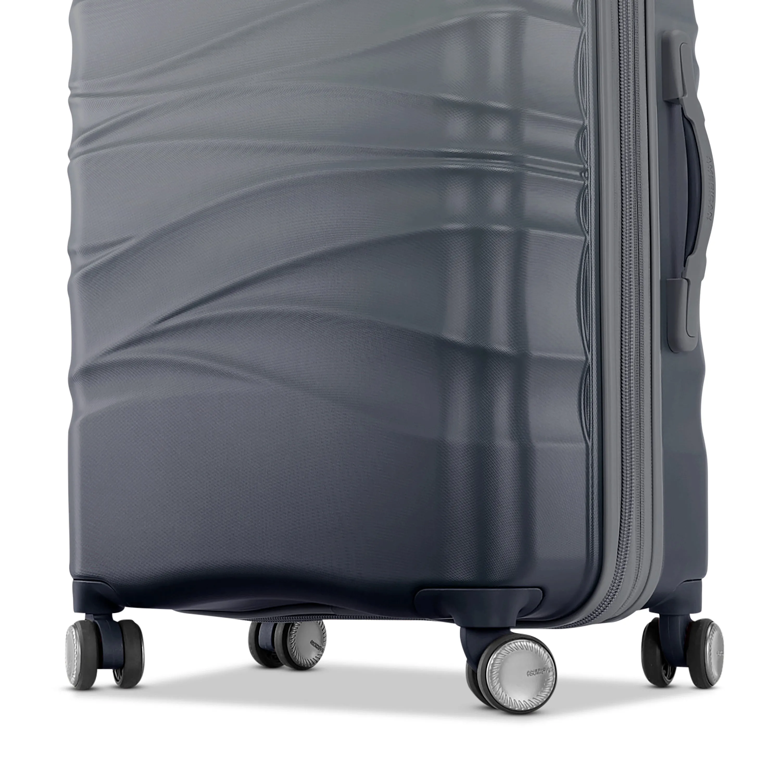 American Tourister Cascade Hardside Lightweight Spinner Luggage  