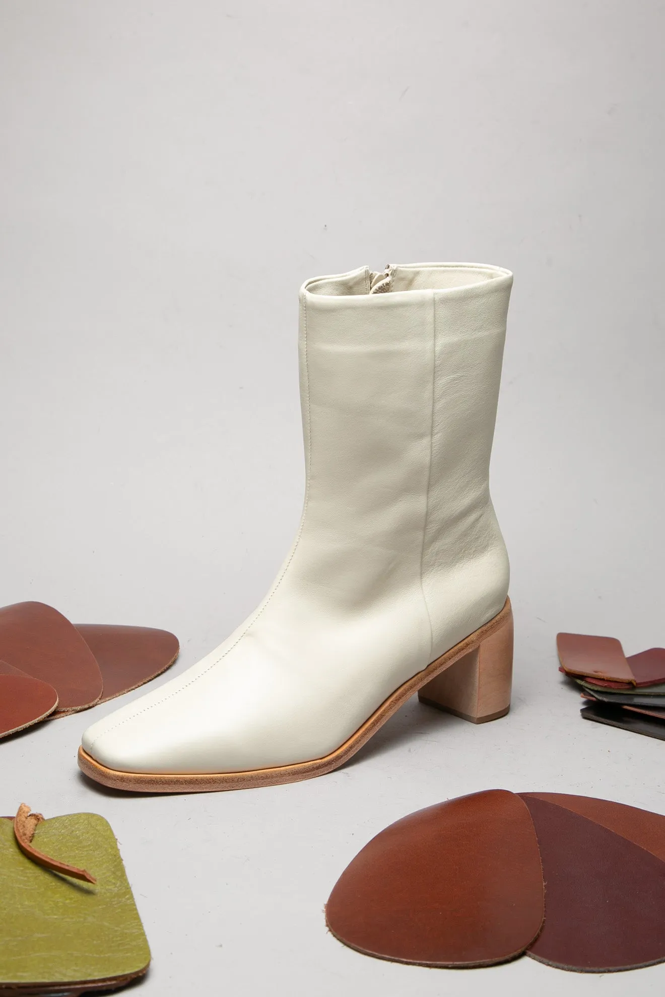 Boot Giulia Ivory