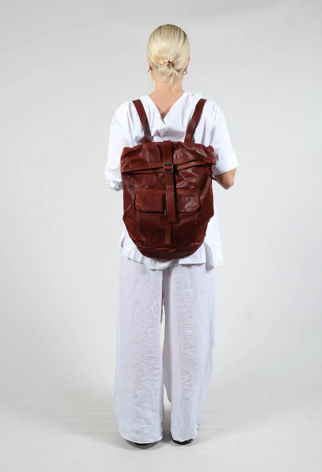 City Backpack in Waxy Cinnamon