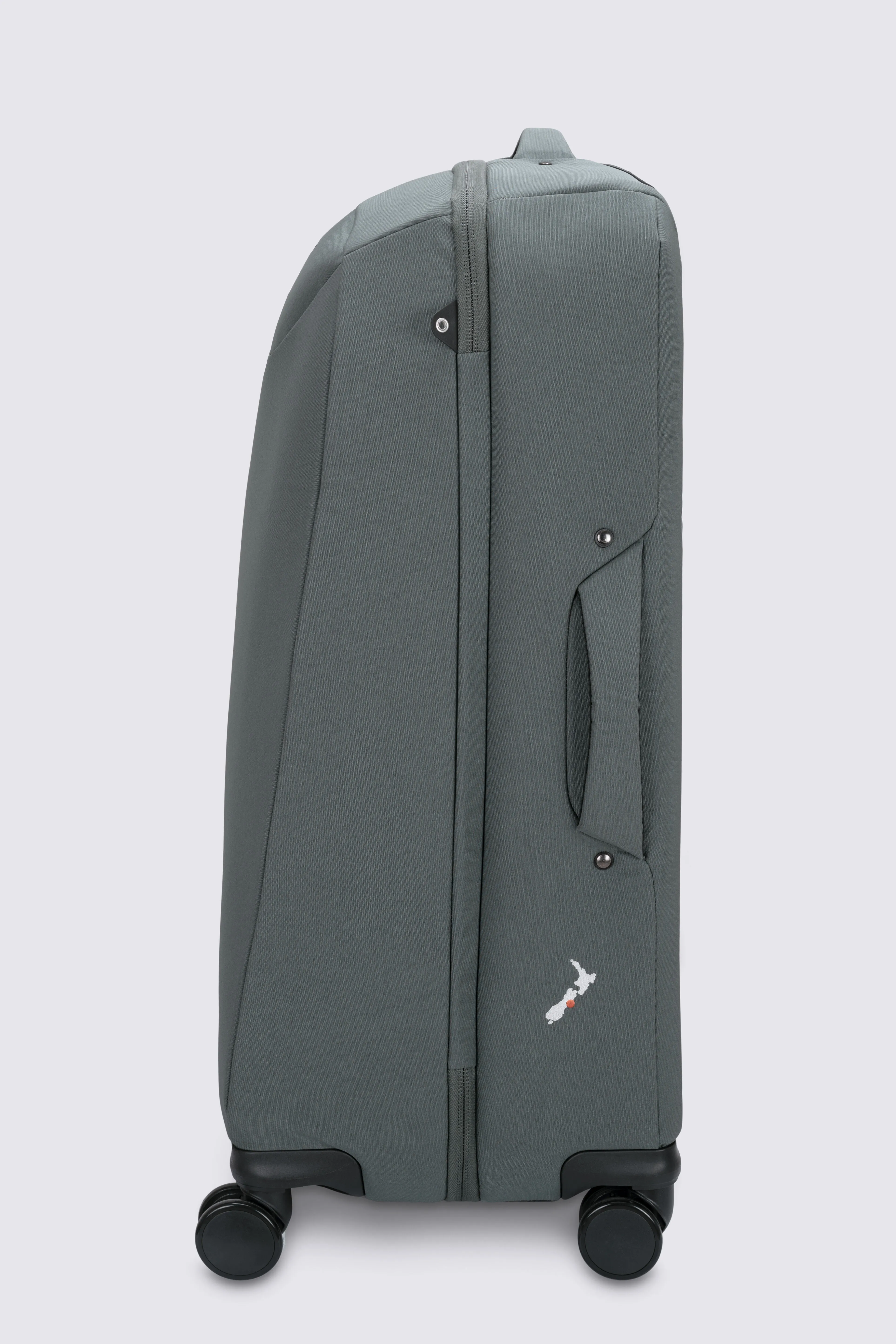 Macpac Quest 90L Wheeled Luggage