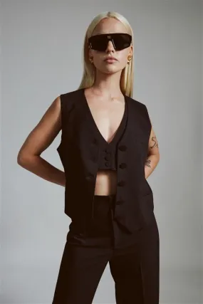 marla cropped vest in black