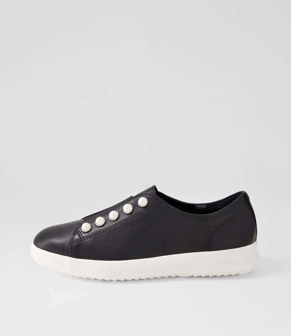 SUPERSOFT Zooly Black White Leather Sneakers