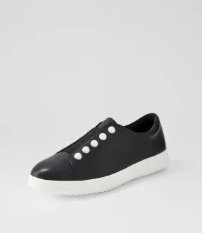 SUPERSOFT Zooly Black White Leather Sneakers