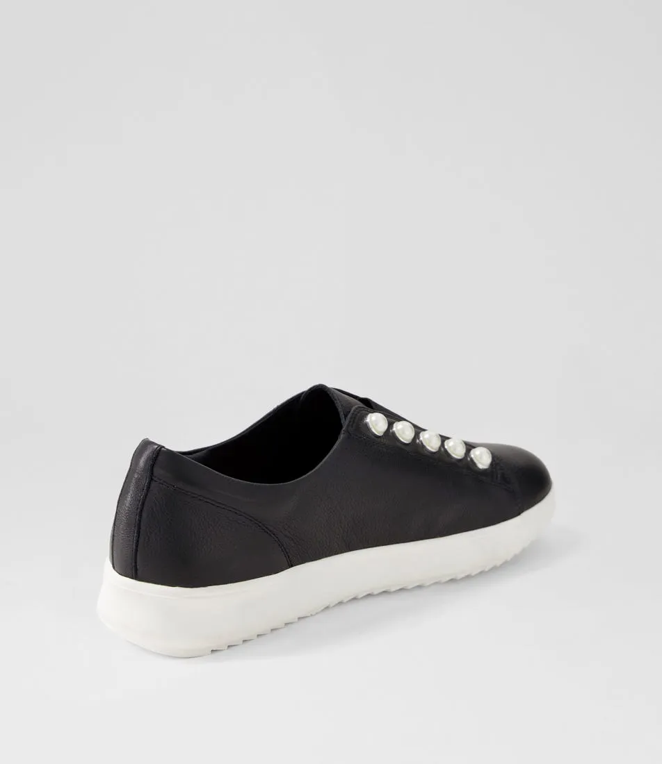 SUPERSOFT Zooly Black White Leather Sneakers