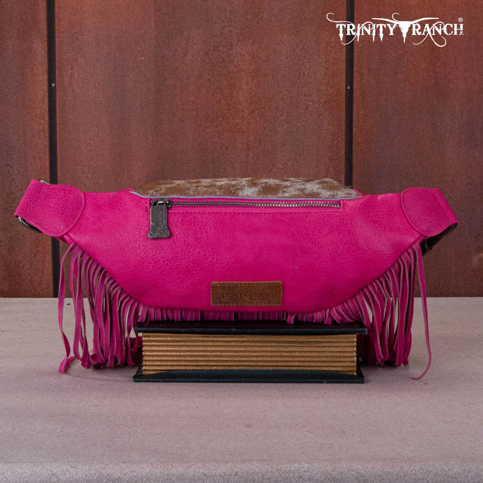 TR165-194A  Trinity Ranch Genuine Hair-On Cowhide Fringe Belt Bag