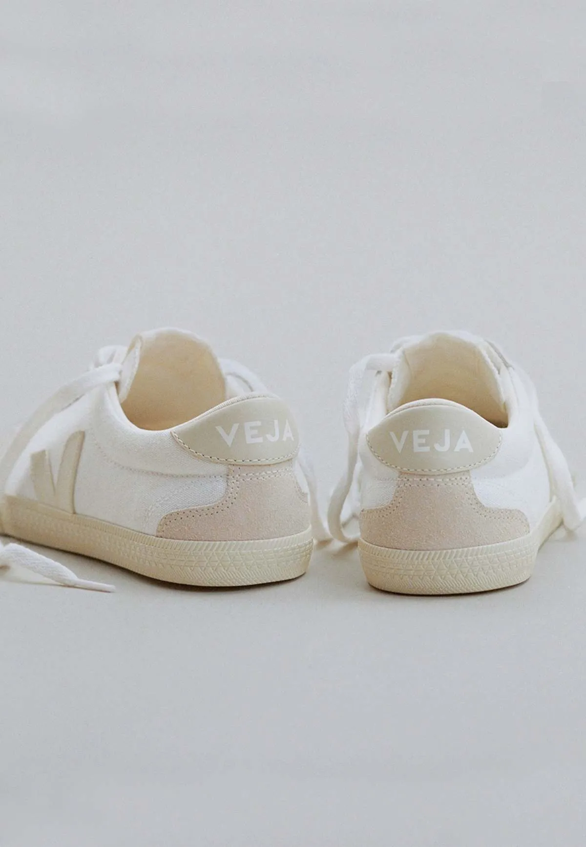 Volley Canvas Sneakers - White/Pierre